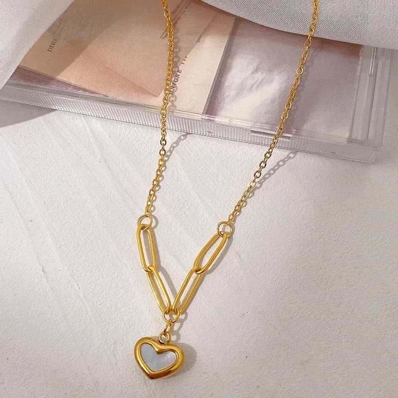 White Heart Themed Pendant 2