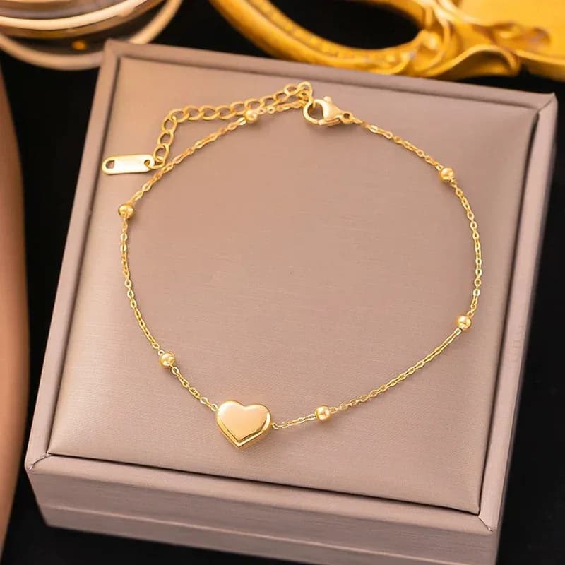 Minimalist Gold Heart Bracelet